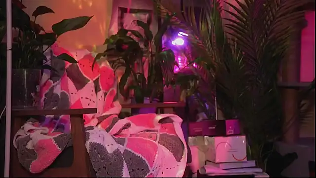 Arianna Richi online show from February 14, 6:10 am