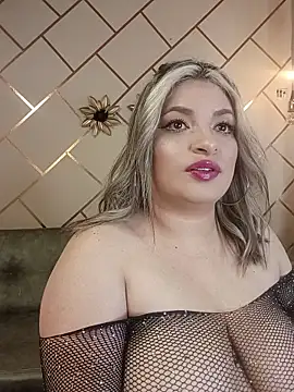 marianeporter   online show from January 13, 10:37 pm