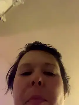 KatieBARBiE98 online show from March 2, 5:08 am