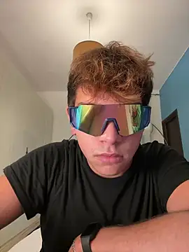 calleaaaa online show from November 16, 3:39 pm