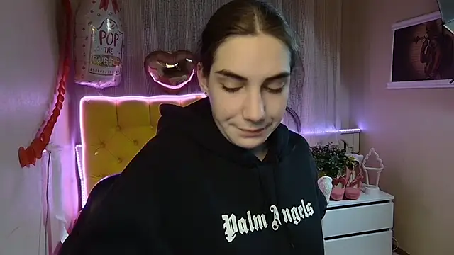 NikaStark  online show from March 1, 7:15 pm