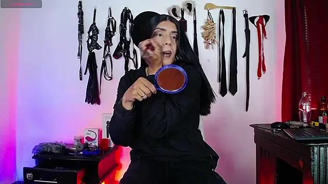 akinoro  online show from February 4, 6:36 pm