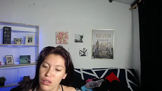 Sian  1 online show from December 3, 7:22 pm