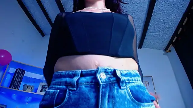 Sian  1 online show from December 4, 3:43 pm