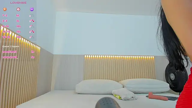 Snapshot of charlotte_colee chatting on March 22, 1:54 am charlotte colee online show from March 22, 1:54 am