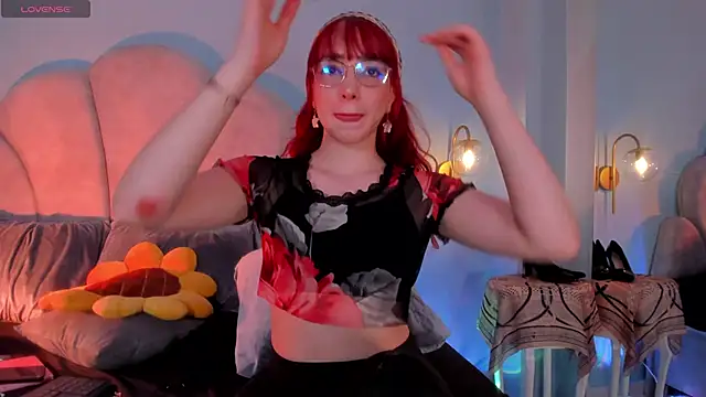 sweeet peach online show from October 7, 10:29 pm