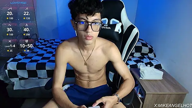 Angelligth online show from February 17, 3:36 am