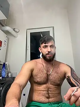 LoveIsBlind  online show from December 20, 9:06 pm