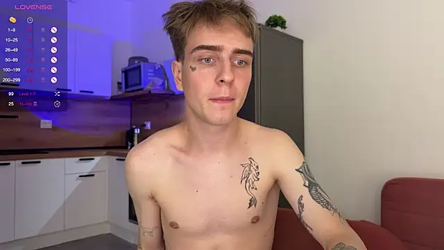 Snapshot of Marcus_Lovrov chatting on October 18, 1:23 pm Marcus Lovrov online show from October 18, 1:23 pm