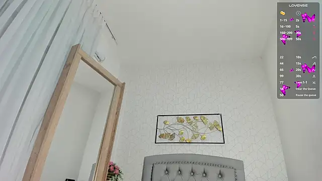 Snapshot of Katalella_murillo chatting on February 14, 3:22 am Katalella murillo online show from February 14, 3:22 am