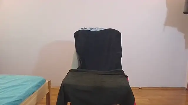 Snapshot of Turkboy_17 chatting on January 5, 8:43 am Turkboy 17 online show from January 5, 8:43 am