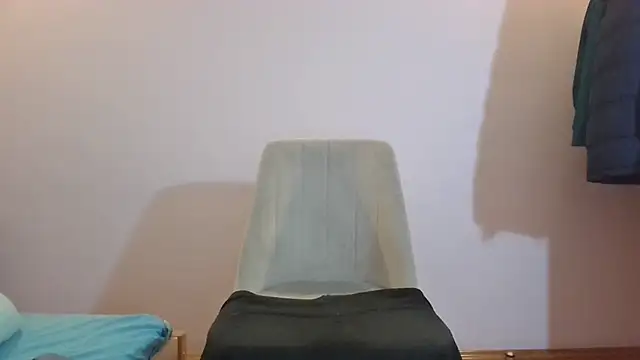 Snapshot of Turkboy_17 chatting on February 23, 3:51 pm Turkboy 17 online show from February 23, 3:51 pm