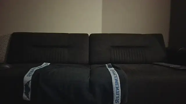 Snapshot of Turkboy_17 chatting on February 25, 5:22 pm Turkboy 17 online show from February 25, 5:22 pm