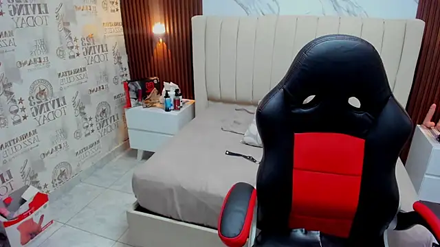 CAMILAGRAY online show from February 10, 12:09 pm