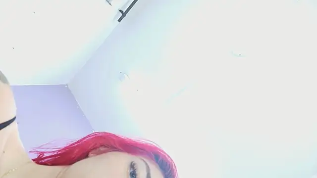 Snapshot of veronica_sinner_ chatting on February 19, 12:00 pm veronica sinner online show from February 19, 12:00 pm