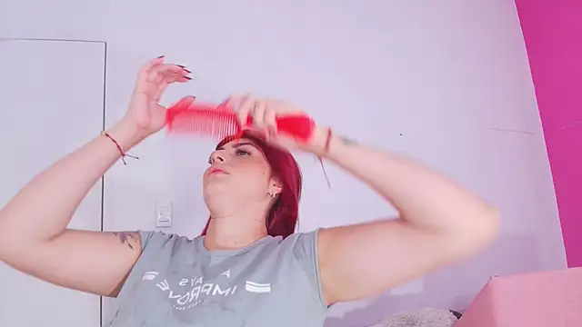 Snapshot of veronica_sinner_ chatting on October 4, 12:03 pm veronica sinner online show from October 4, 12:03 pm