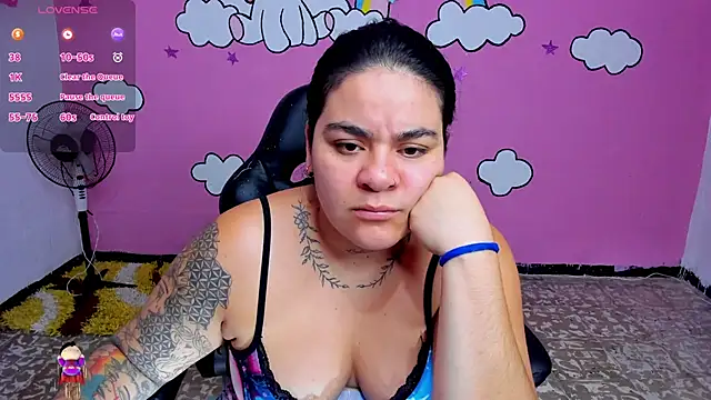 Sharon hils online show from March 12, 4:57 pm