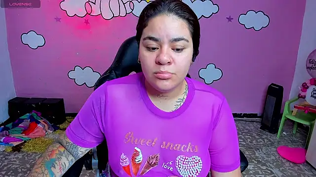 Sharon hils online show from April 17, 2:42 pm