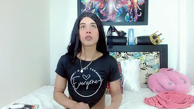 Snapshot of poison_girl21 chatting on April 23, 12:40 pm poison girl21 online show from April 23, 12:40 pm