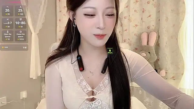 zhuzhu-520- online show from March 8, 4:44 pm