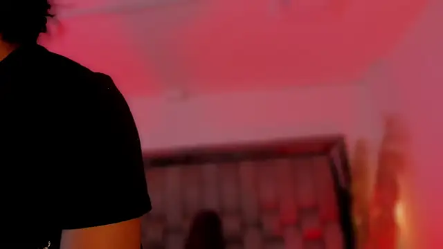 ChaynnaCooper online show from November 28, 4:04 am