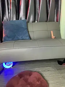 Ly Coca24 online show from December 1, 4:01 pm