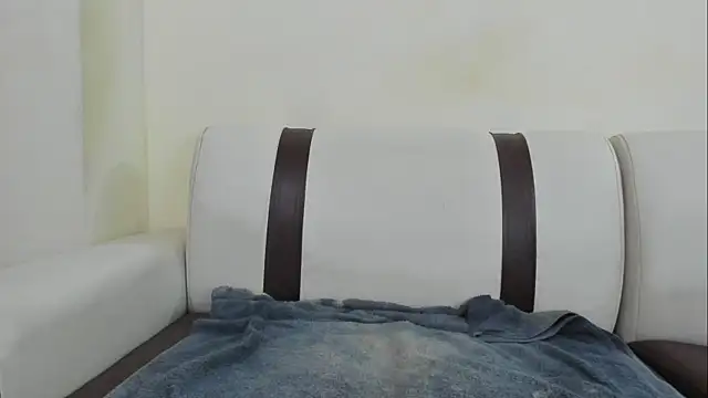 lunainsane58 online show from April 11, 9:30 pm