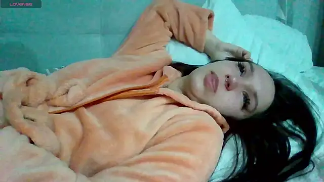 Snapshot of -HornyAngel- chatting on February 22, 10:51 am -HornyAngel- online show from February 22, 10:51 am