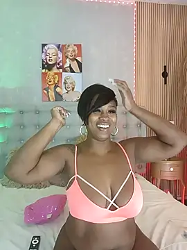 nahiarapalmer19 online show from February 15, 5:20 pm