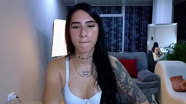 Snapshot of mei_sweetcat chatting on January 20, 12:04 am mei sweetcat online show from January 20, 12:04 am