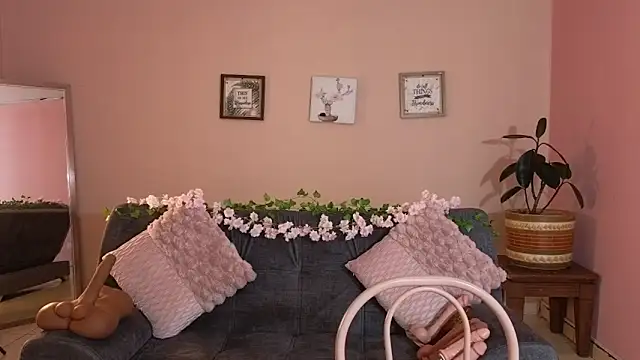 Snapshot of mei_sweetcat chatting on October 5, 12:25 pm mei sweetcat online show from October 5, 12:25 pm