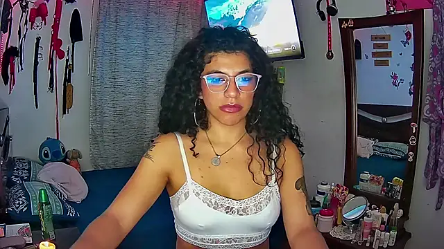 Snapshot of NicollWilliams_420 chatting on February 11, 5:37 am NicollWilliams 420 online show from February 11, 5:37 am