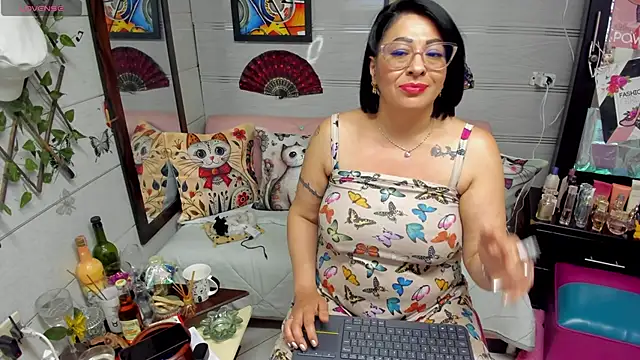 Snapshot of mirandaa_spark chatting on March 19, 4:03 am mirandaa spark online show from March 19, 4:03 am
