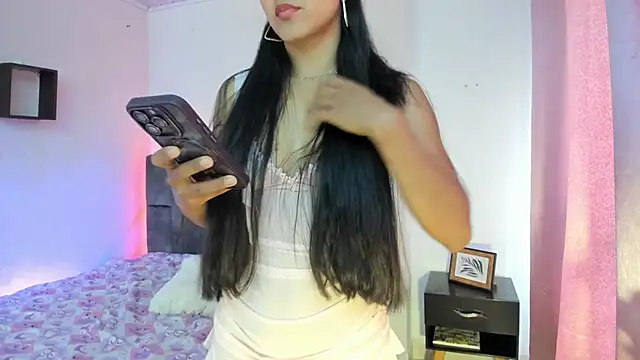 Snapshot of kitty_myers chatting on February 23, 2:03 pm kitty myers online show from February 23, 2:03 pm