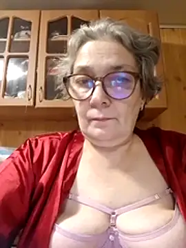 IrinaSweet54 online show from November 11, 8:20 pm