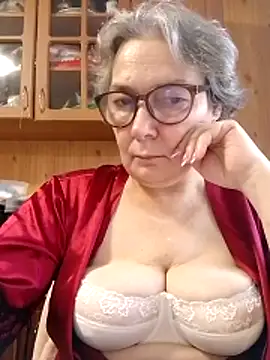 IrinaSweet54 online show from November 12, 8:37 am