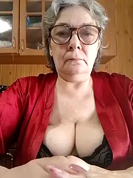 IrinaSweet54 online show from April 14, 7:25 am