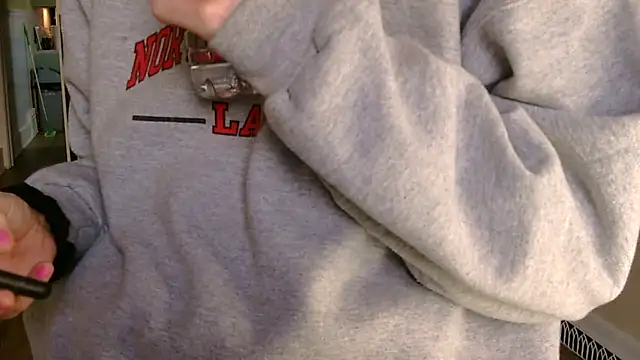 Snapshot of Sexyhottpunani chatting on April 23, 11:20 am Sexyhottpunani online show from April 23, 11:20 am
