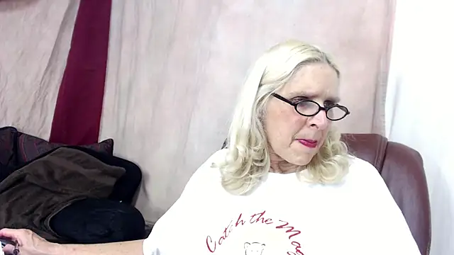 Jean Saint Sin online show from April 14, 5:57 am