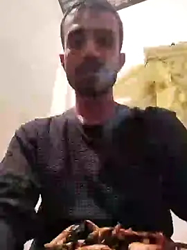 Snapshot of MDROBEL007 chatting on January 13, 2:21 pm MDROBEL007 online show from January 13, 2:21 pm