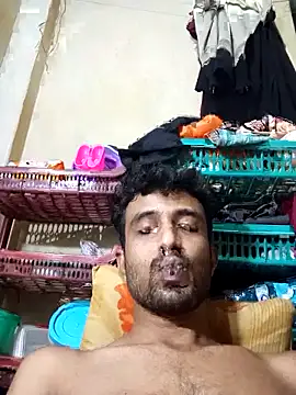 Snapshot of MDROBEL007 chatting on October 5, 2:48 pm MDROBEL007 online show from October 5, 2:48 pm