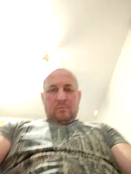 Snapshot of intx800 chatting on December 11, 3:26 pm intx800 online show from December 11, 3:26 pm