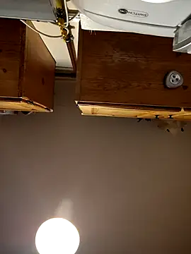 Snapshot of intx800 chatting on March 8, 4:50 pm intx800 online show from March 8, 4:50 pm