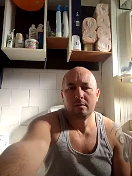 Snapshot of intx800 chatting on October 26, 8:09 am intx800 online show from October 26, 8:09 am