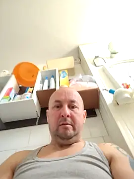 intx800 online show from April 12, 5:23 am