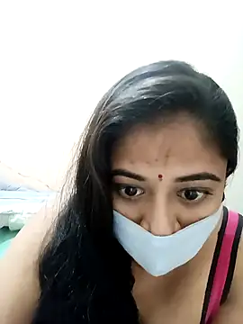 DIZZLING DIVA online show from December 24, 10:06 pm