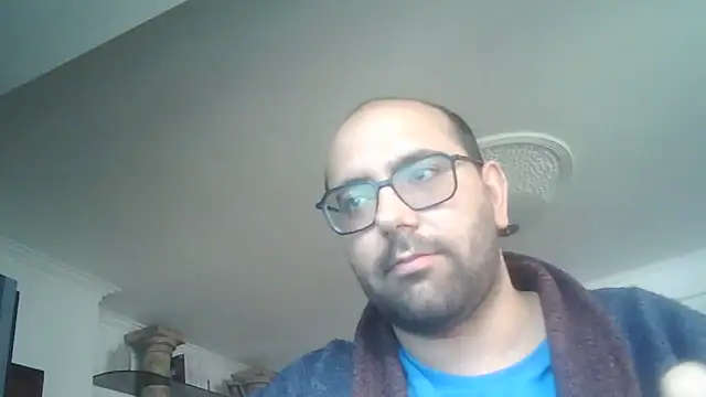 manokiitoo online show from April 8, 12:05 pm