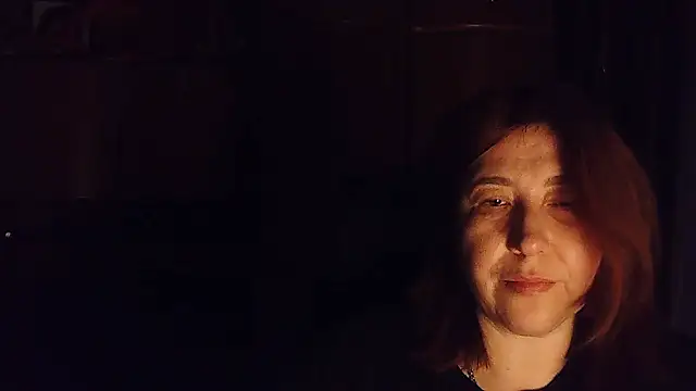 Snapshot of FiireTaliia chatting on January 24, 2:41 pm FiireTaliia online show from January 24, 2:41 pm