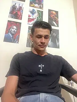 Snapshot of _Killian_ chatting on April 10, 4:28 am Killian online show from April 10, 4:28 am