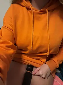 Snapshot of Angelwithsex chatting on February 23, 3:59 am Angelwithsex online show from February 23, 3:59 am